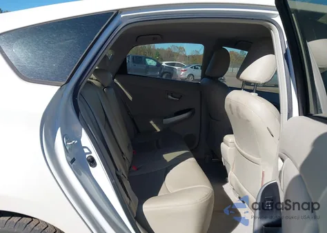 2011 Toyota Prius Two z USA, uszkodzony, nr VIN JTDKN3DUXB0315321